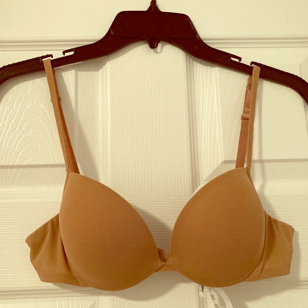 La Perla nude 36A bra NEW WITH TAG